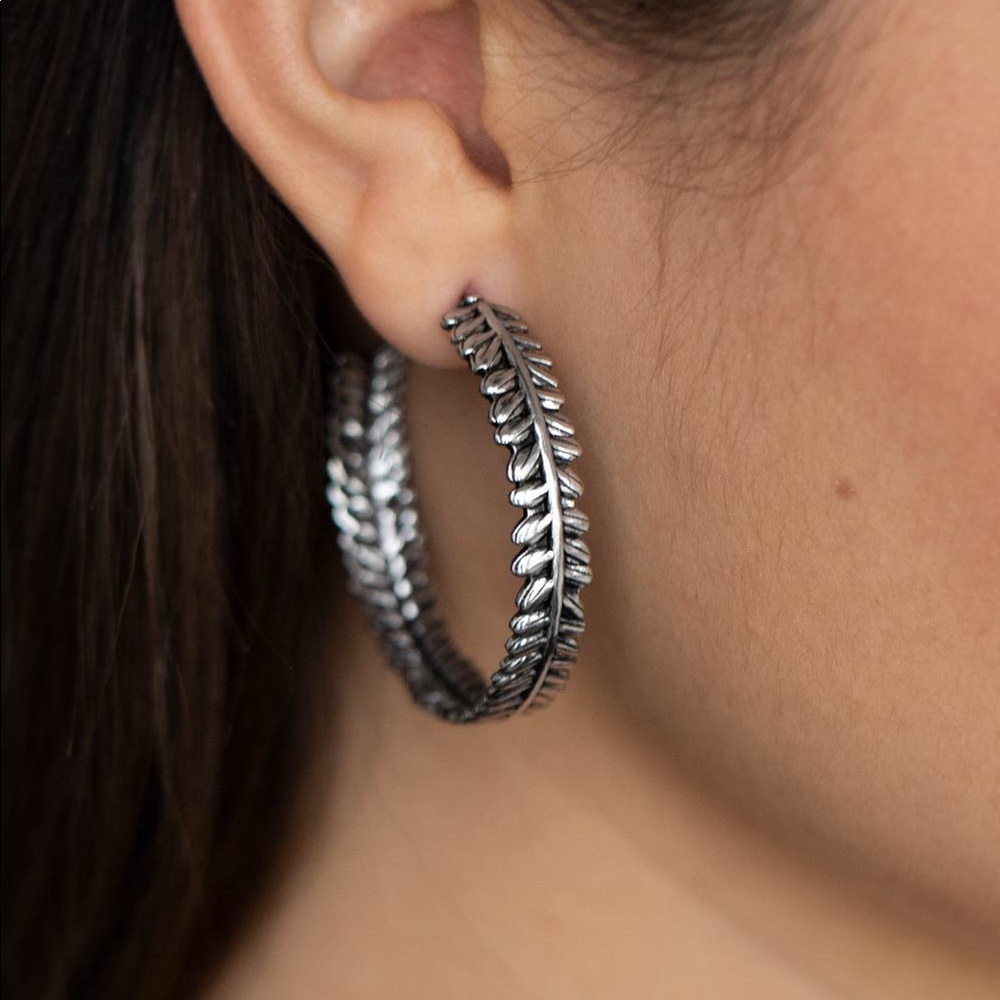 ❤️Laurel Gardens Earrings